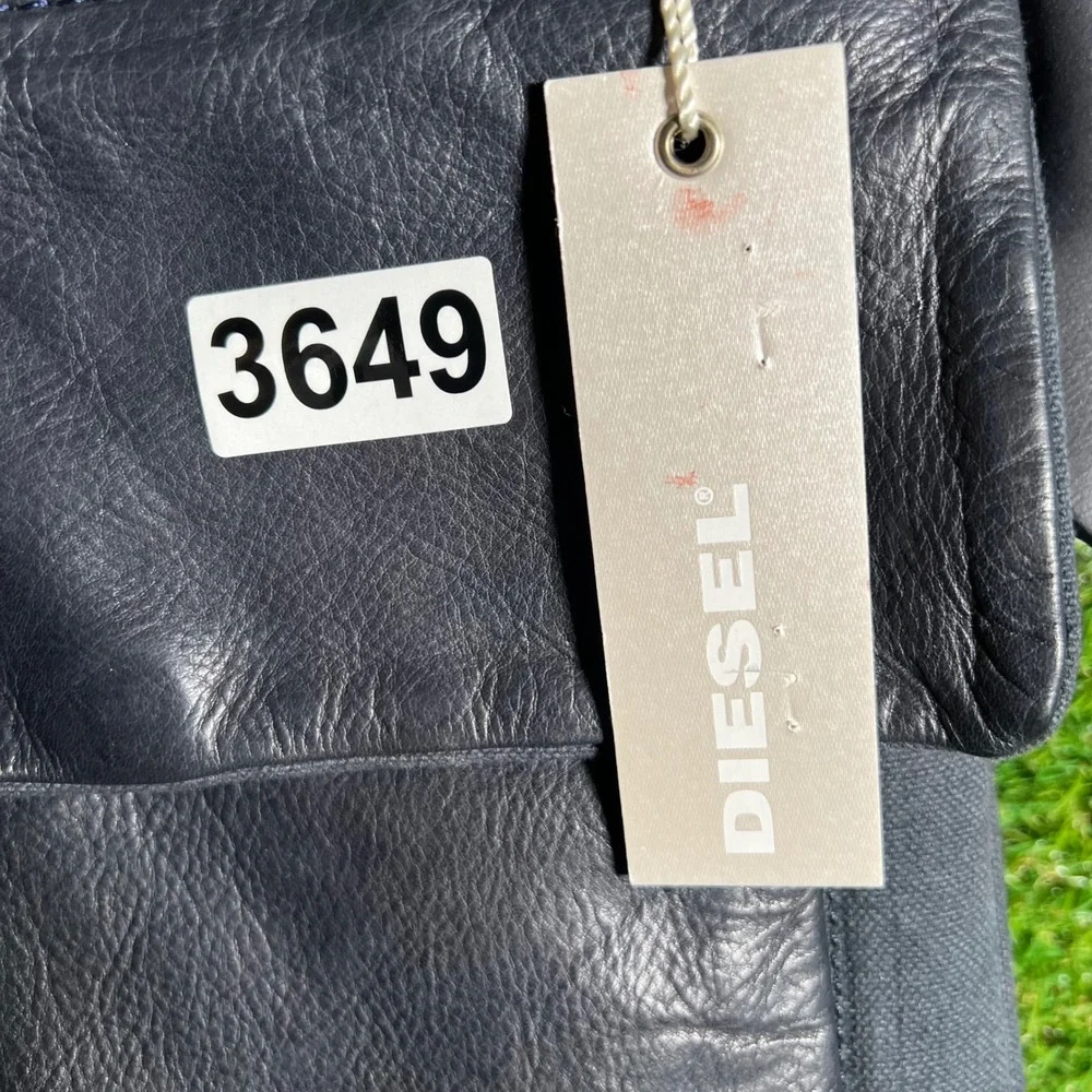 Diesel Suave Hard Core Nacho Blue Leather Canvas Crossbody Bag 00XA50PR421 T6065